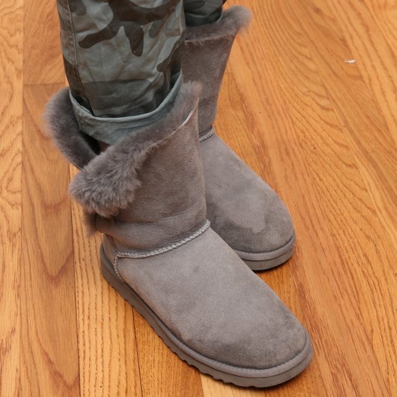 Ugg Bailey Button Boots 7 - Picture 3 of 8